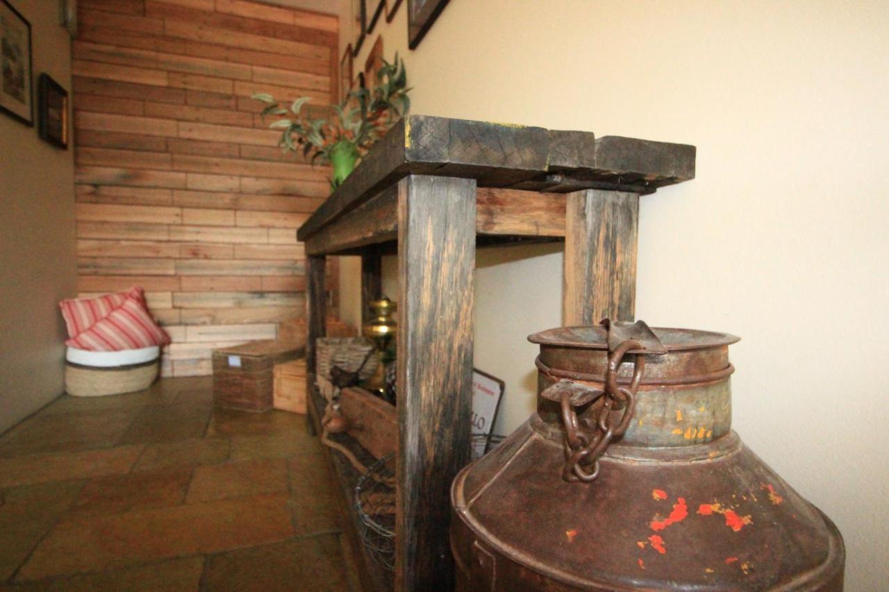 Appartement Down To Earth Farm Retreat à Sarsfield Extérieur photo
